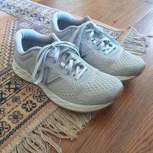 New Balance Arishi size 7.5